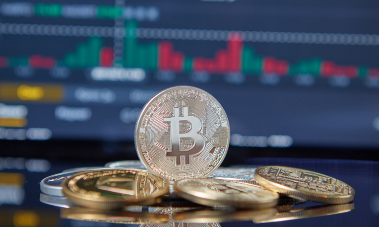 Crypto in E-Commerce: Opportunities and Risks